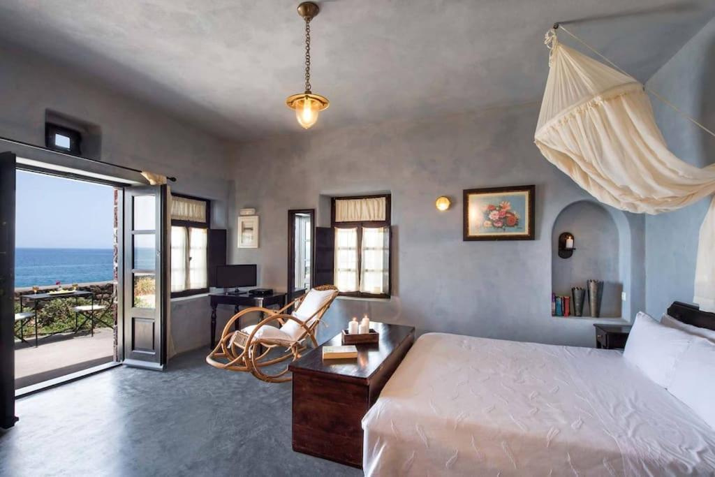 Ramni House: Private Villa With Pool By The Sea 伊亚 外观 照片