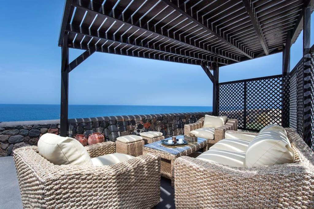 Ramni House: Private Villa With Pool By The Sea 伊亚 外观 照片