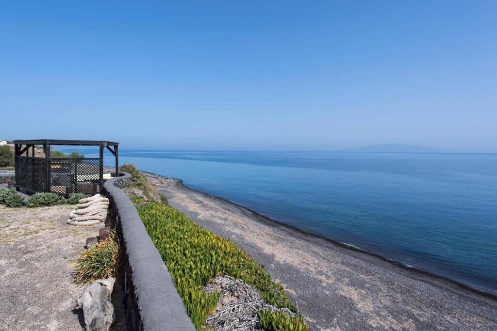 Ramni House: Private Villa With Pool By The Sea 伊亚 外观 照片
